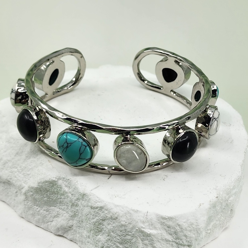 Turquoise Style Black White Cabochon Silver Tone Open Cuff Bracelet Statement